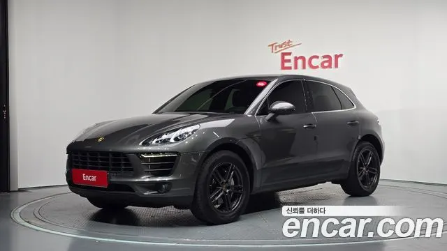 PORSCHE MACAN 2015
