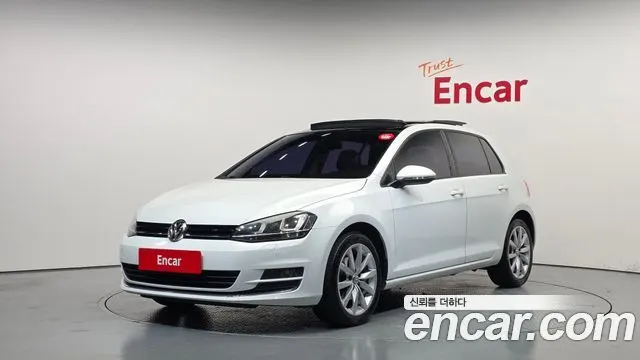 VOLKSWAGEN GOLF 2015