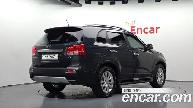 KIA SORENTO R 2011