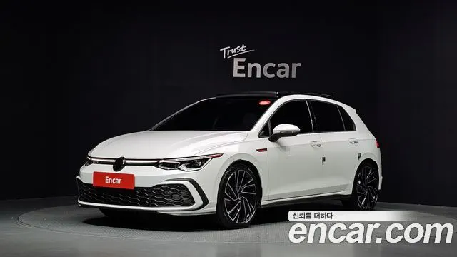 VOLKSWAGEN GOLF 2023