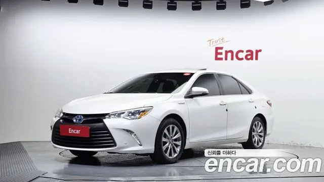TOYOTA CAMRY 2017