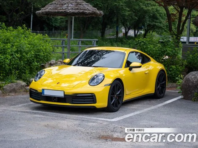 PORSCHE 911 2021