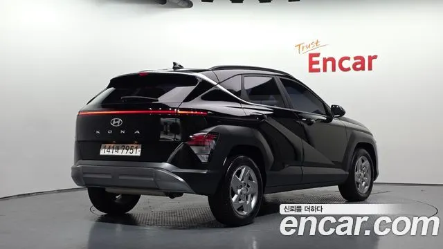 HYUNDAI KONA 2023