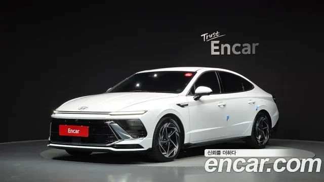 HYUNDAI SONATA HYBRID 2025