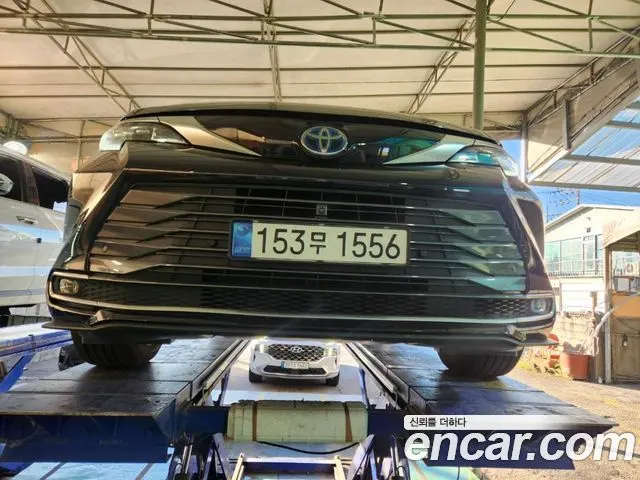 TOYOTA SIENNA — из Кореи под ключ