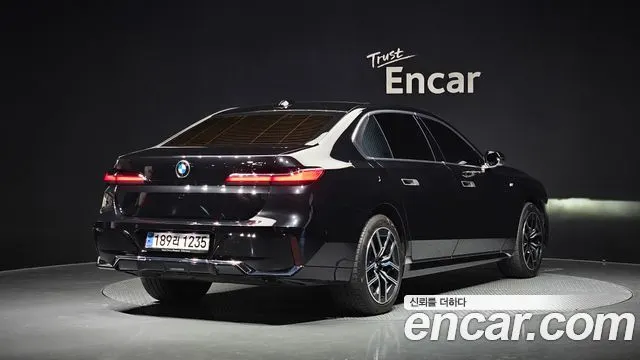 BMW 7 SERIES 2023