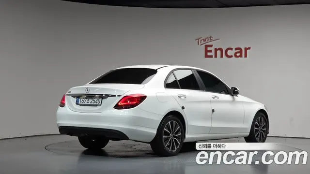 MERCEDES-BENZ C-CLASS W205 2020