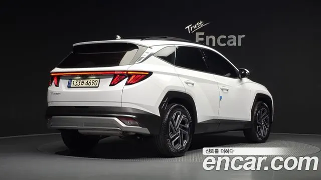 HYUNDAI TUCSON HYBRID 2024