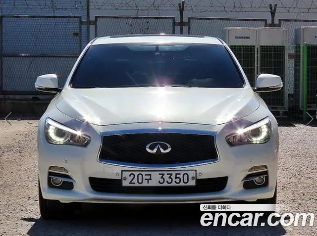 INFINITI Q50 2015