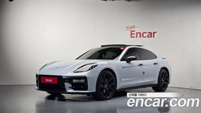 PORSCHE PANAMERA 2025