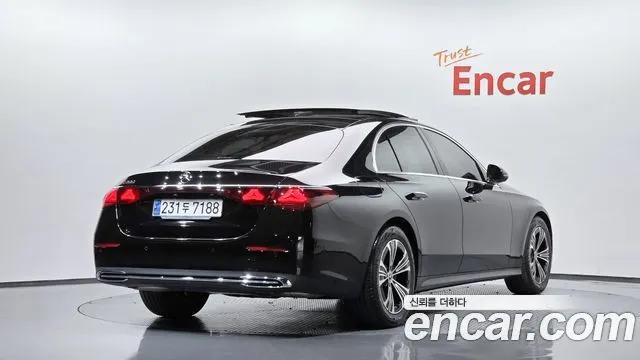 MERCEDES-BENZ E-CLASS W214 2024