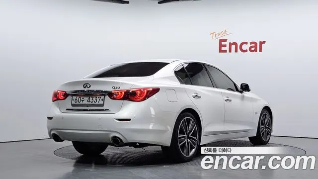 INFINITI Q50 2014