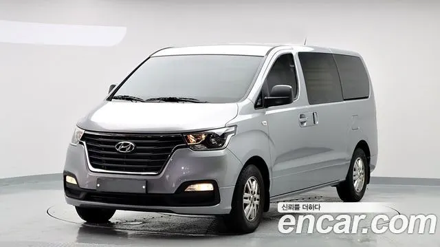 HYUNDAI GRAND STAREX 2021