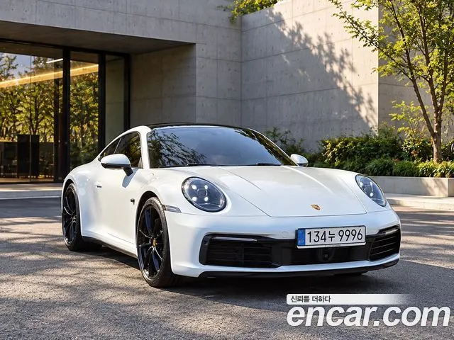 PORSCHE 911 2024