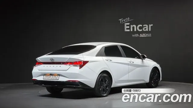 HYUNDAI AVANTE HYBRID 2023