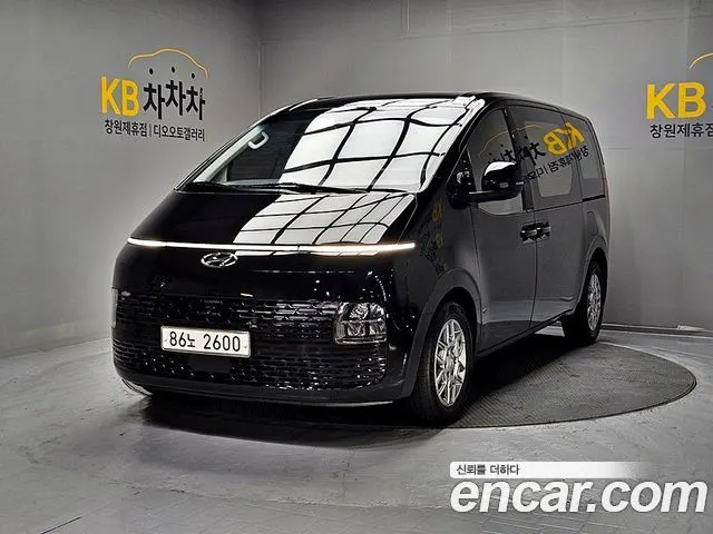 HYUNDAI STARIA 2022