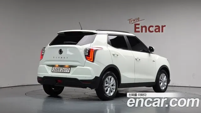 KGM VERY NEW TIVOLI 2020