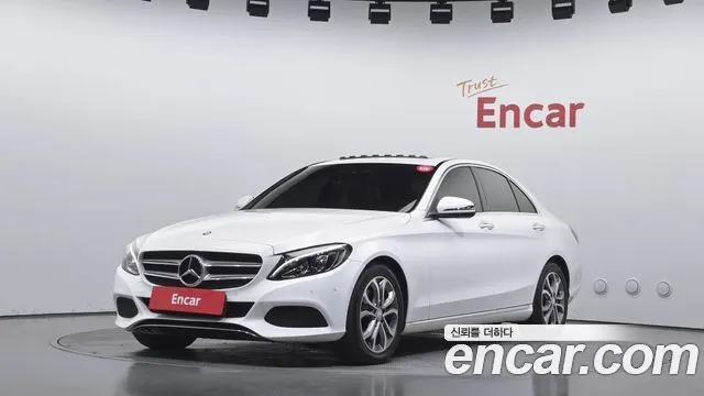 MERCEDES-BENZ C-CLASS W205 2016