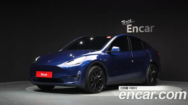 TESLA MODEL Y 2024