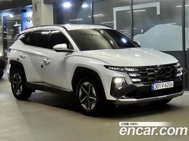 HYUNDAI TUCSON HYBRID 2025