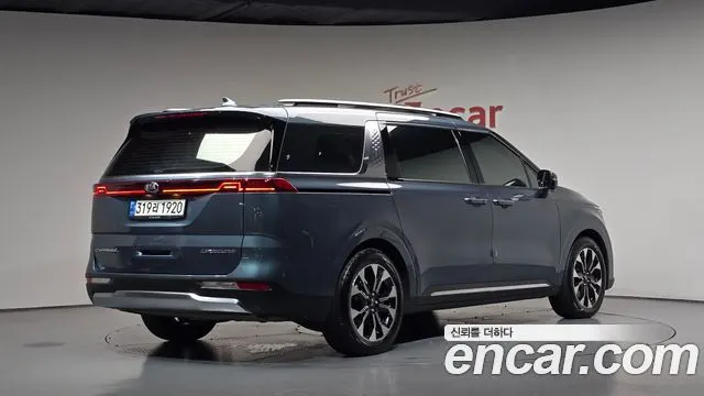KIA CARNIVAL 2021