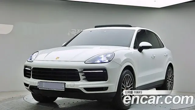 PORSCHE CAYENNE 2021