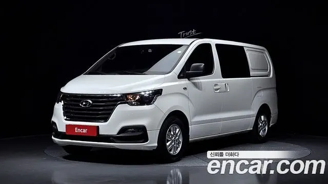 HYUNDAI GRAND STAREX 2021