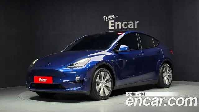 TESLA MODEL Y 2024