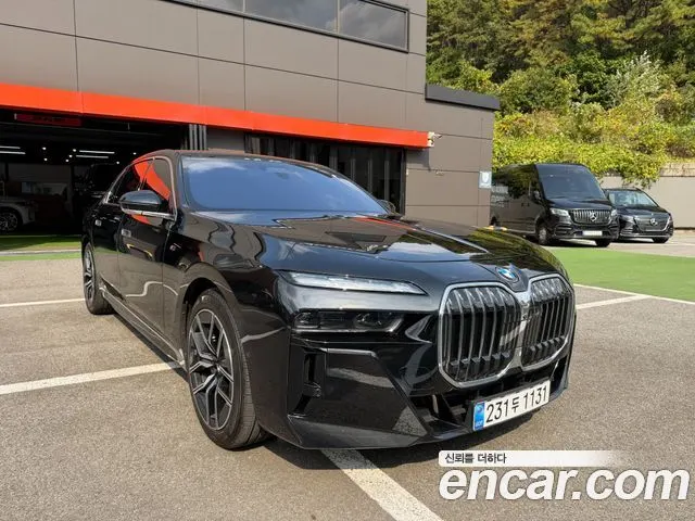 BMW 7 SERIES 2025