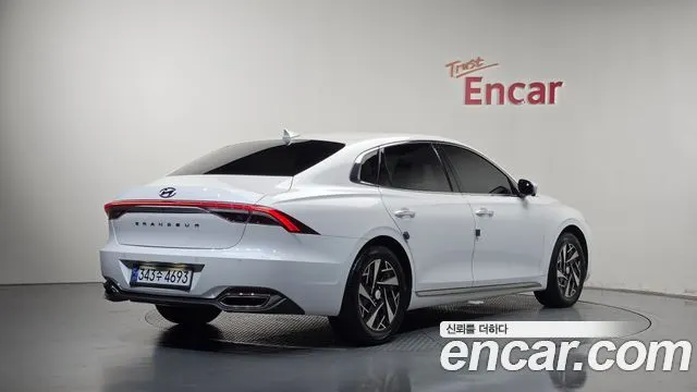 HYUNDAI GRANDEUR HYBRID 2022