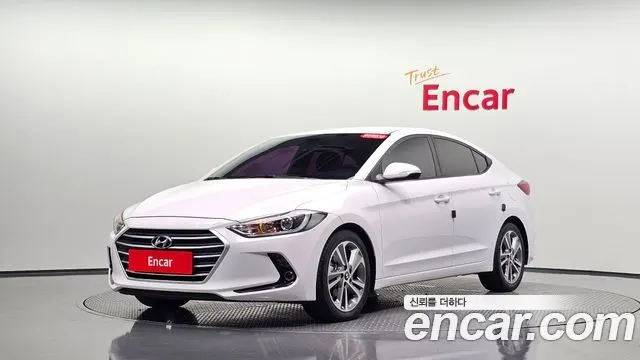 HYUNDAI AVANTE 2018 — из Кореи под ключ