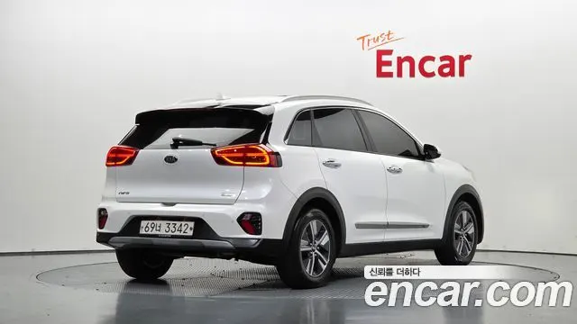 KIA NIRO — из Кореи под ключ