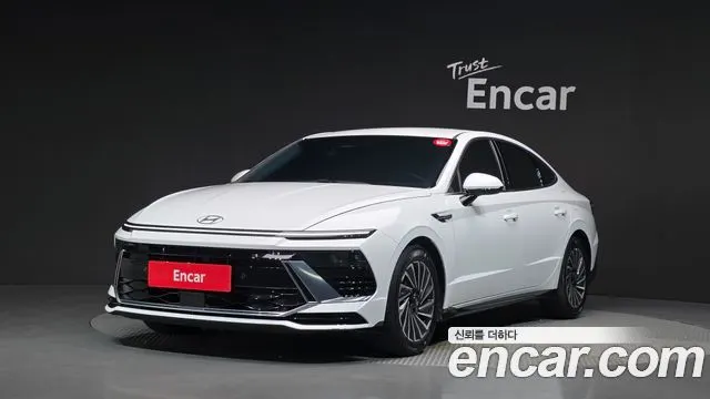 HYUNDAI SONATA HYBRID 2024