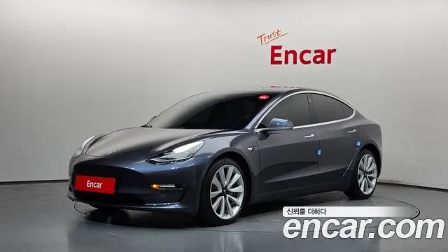 TESLA MODEL 3 2020