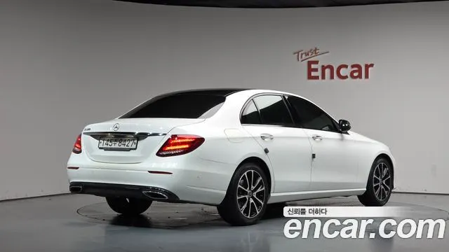 MERCEDES-BENZ E-CLASS W213 2020