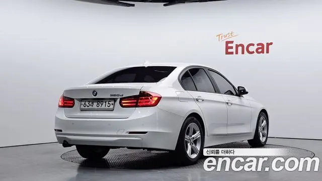 BMW 3 SERIES 2012
