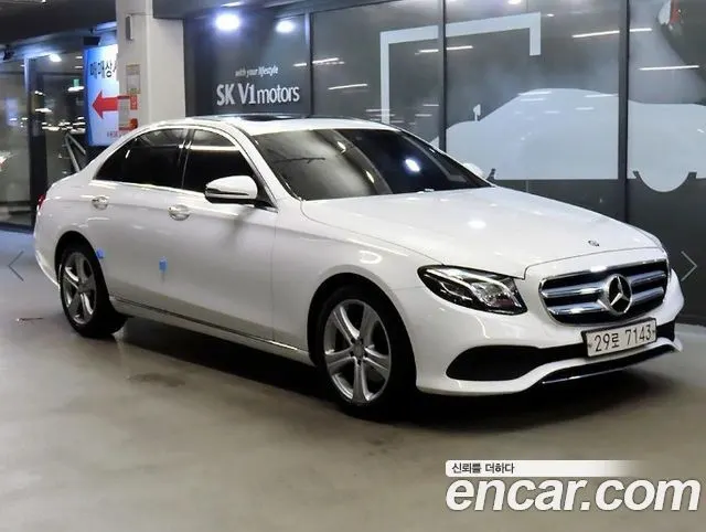 MERCEDES-BENZ E-CLASS W213 2017