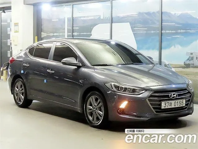 HYUNDAI AVANTE 2016