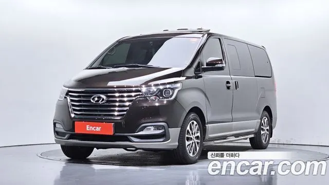 HYUNDAI GRAND STAREX — из Кореи под ключ
