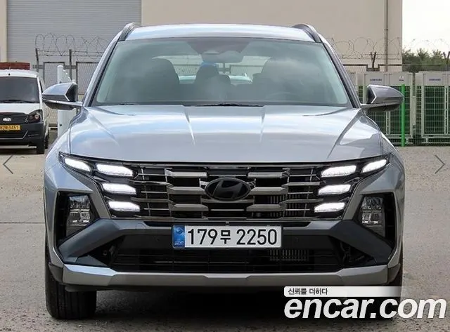 HYUNDAI TUCSON 2025