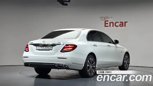 MERCEDES-BENZ E-CLASS W213 — из Кореи под ключ