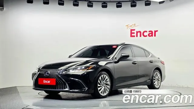 LEXUS ES300H — из Кореи под ключ