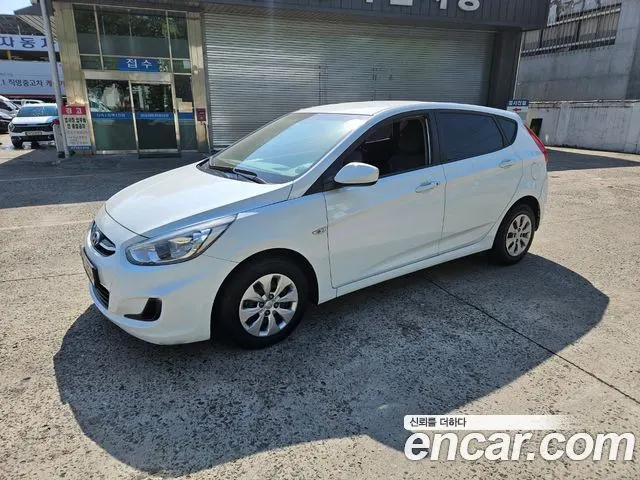 HYUNDAI ACCENT 2015 — из Кореи под ключ