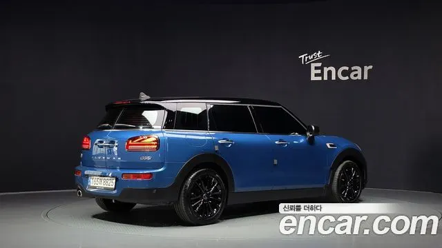 MINI COOPER CLUBMAN 2022 — 24 735 км, синий, Корея — под ключ — фото 2