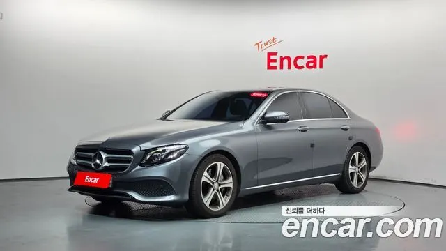 MERCEDES-BENZ E-CLASS W213 2017 — из Кореи под ключ
