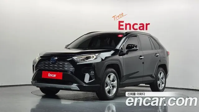 TOYOTA RAV4 — из Кореи под ключ