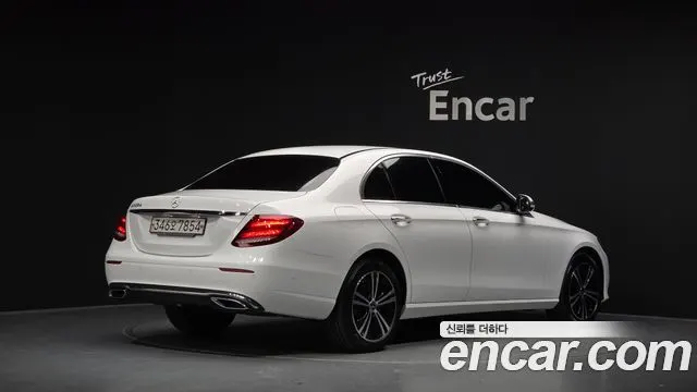 MERCEDES-BENZ E-CLASS W213 — из Кореи под ключ