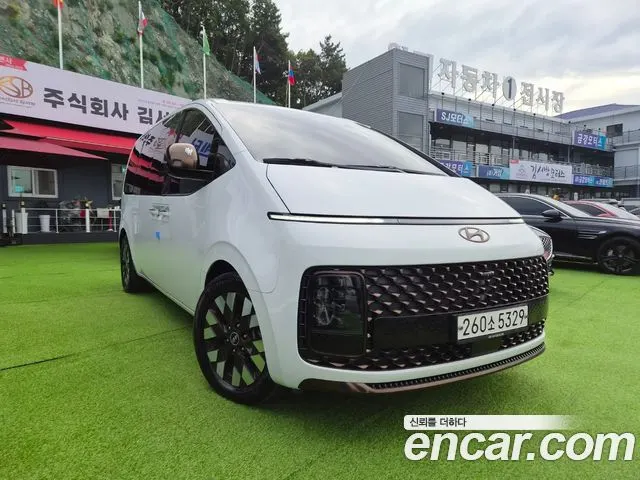 HYUNDAI STARIA — из Кореи под ключ
