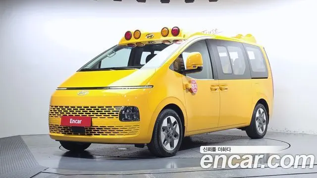 HYUNDAI STARIA — из Кореи под ключ
