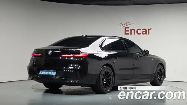 BMW I7 — из Кореи под ключ